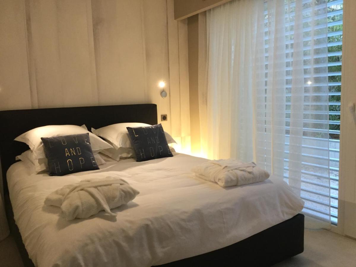 Villa Catleya Appart Hotel Saint-Raphaël 外观 照片